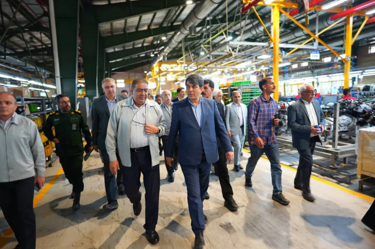 Kerman Governor visits Bam