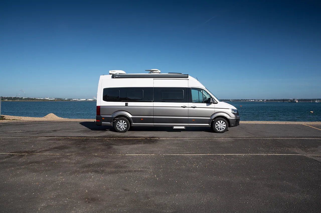 AutomobileFa volkswagen grand california 680 14040127 7