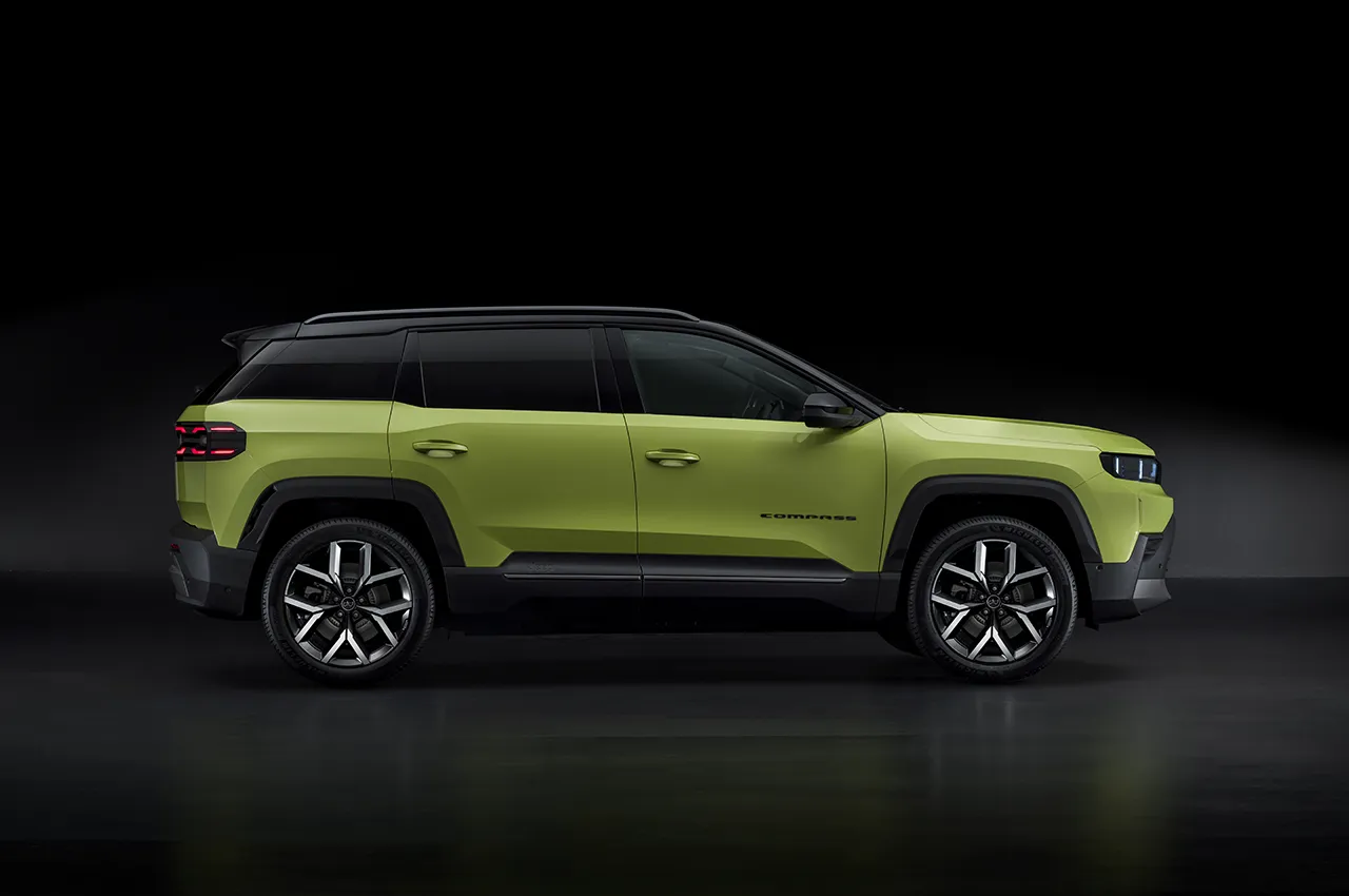 AutomobileFa Jee Compass 14040216 4