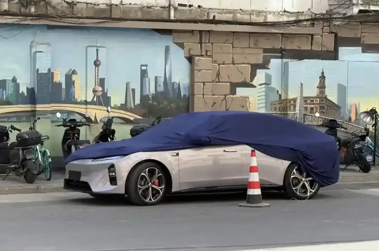 AutomobileFa Nio ET5 14040214 2