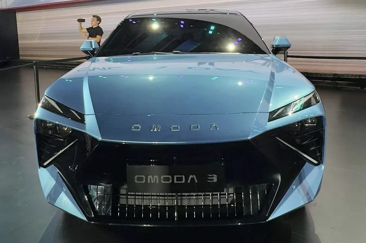 AutomobileFa Omoda 3 14040217 6