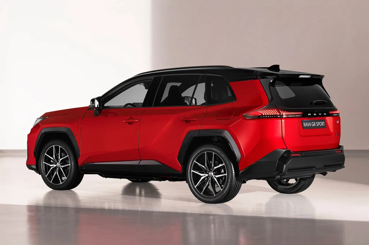 AutomobileFa Toyota RAV4 14040231 2