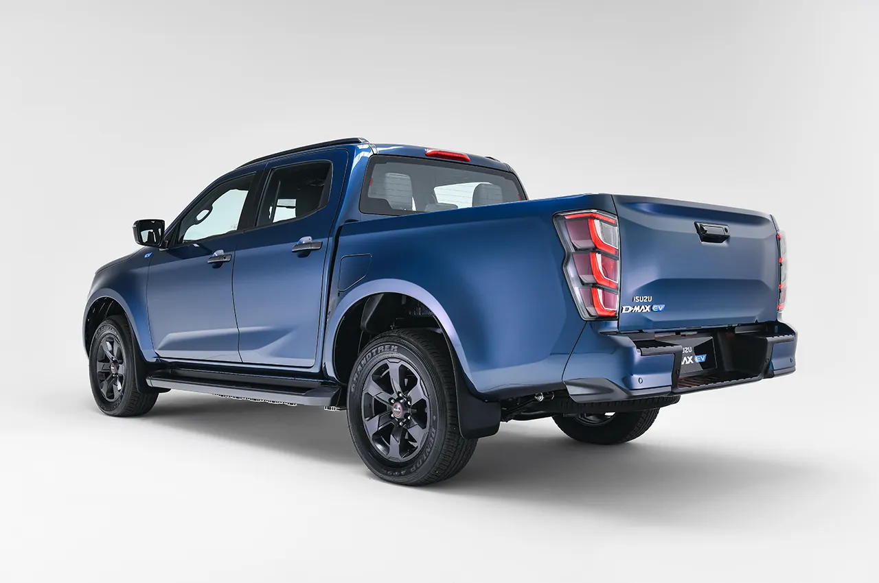 AutomobileFa isuzu d max ev 14040224 5