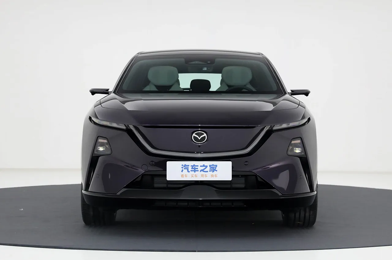 AutomobileFa Mazda EZ60 14040303 3