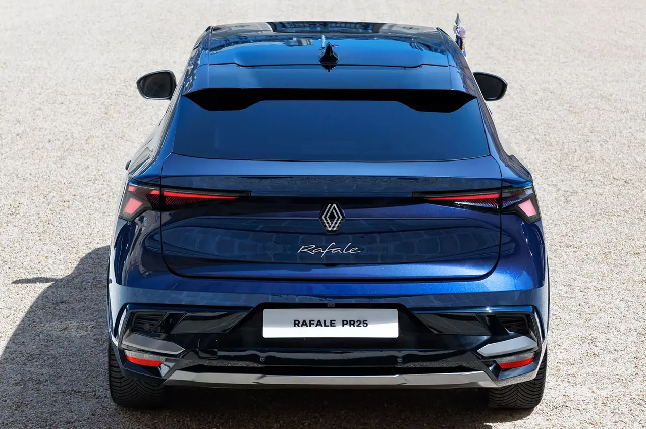 automobilefa Renault Rafale 14040426 4