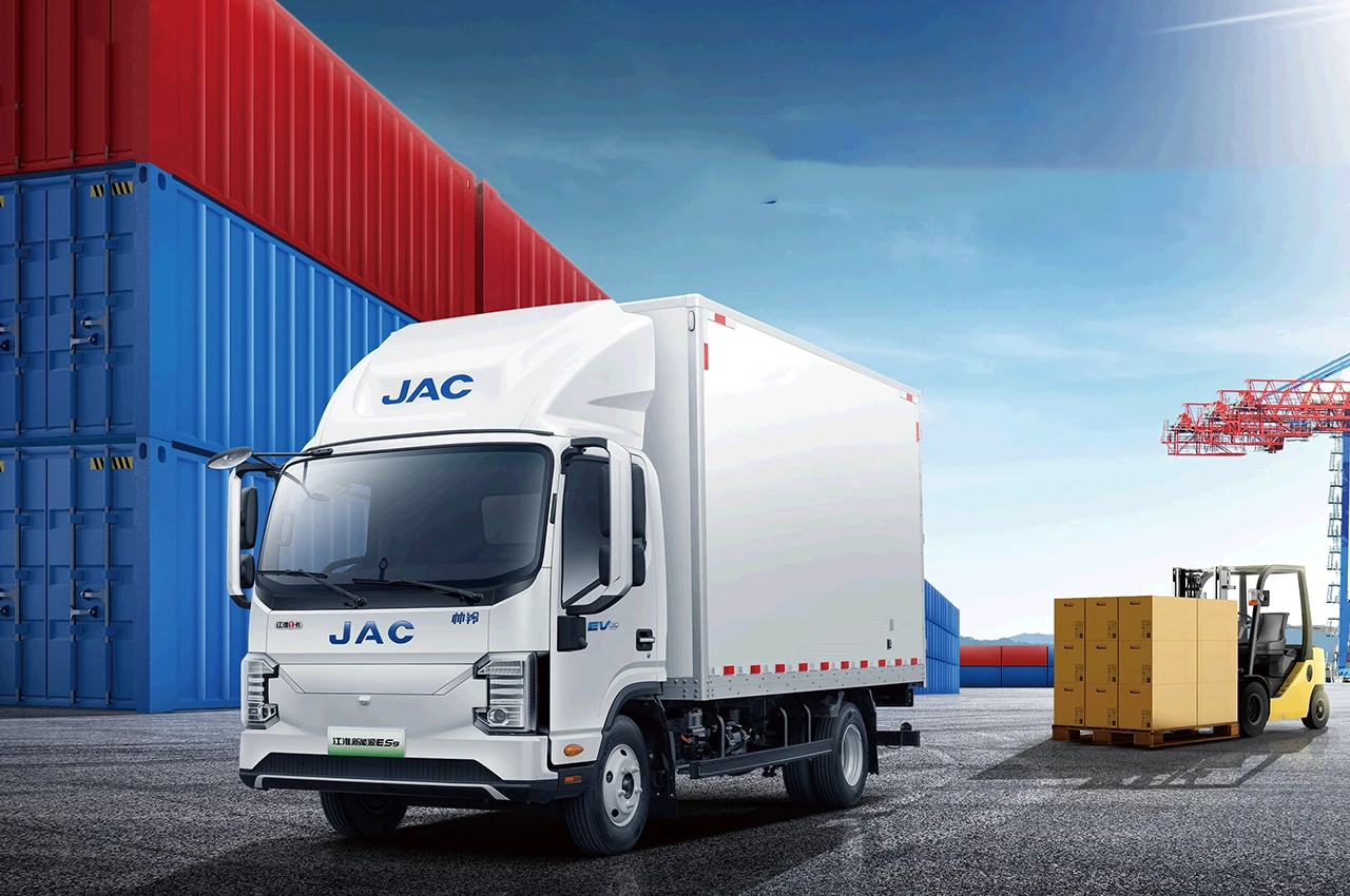 AutomobileFa JAC ES9 01