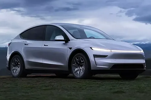  Tesla Model Y L