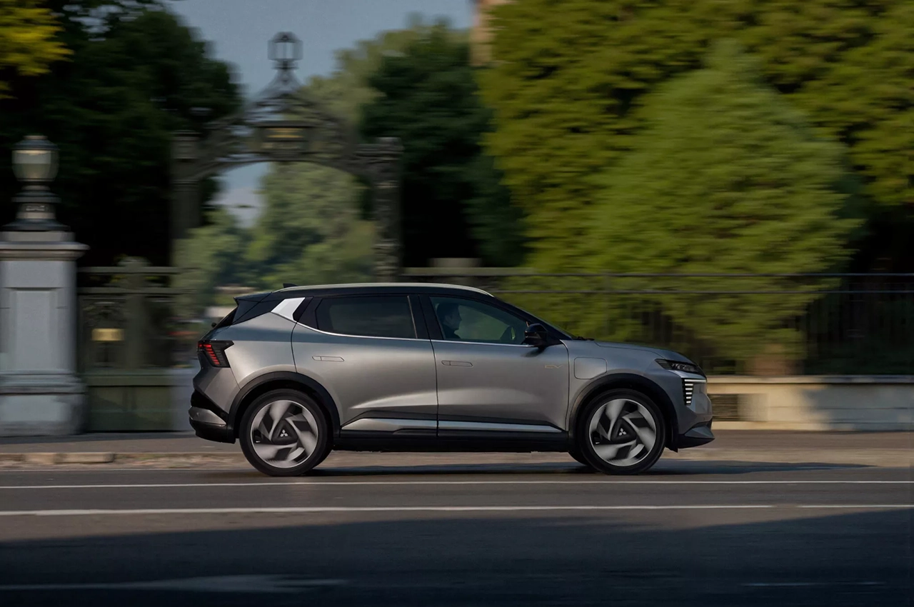 AutomobileFa Mitsubishi Eclipse Cross EV 14040629 7