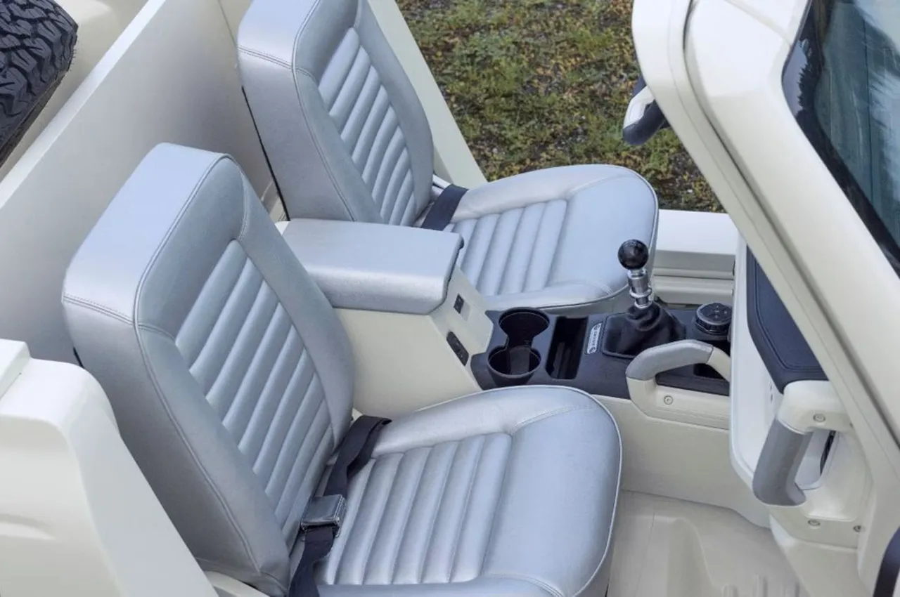 automobilefa Ford Bronco 14040601 4