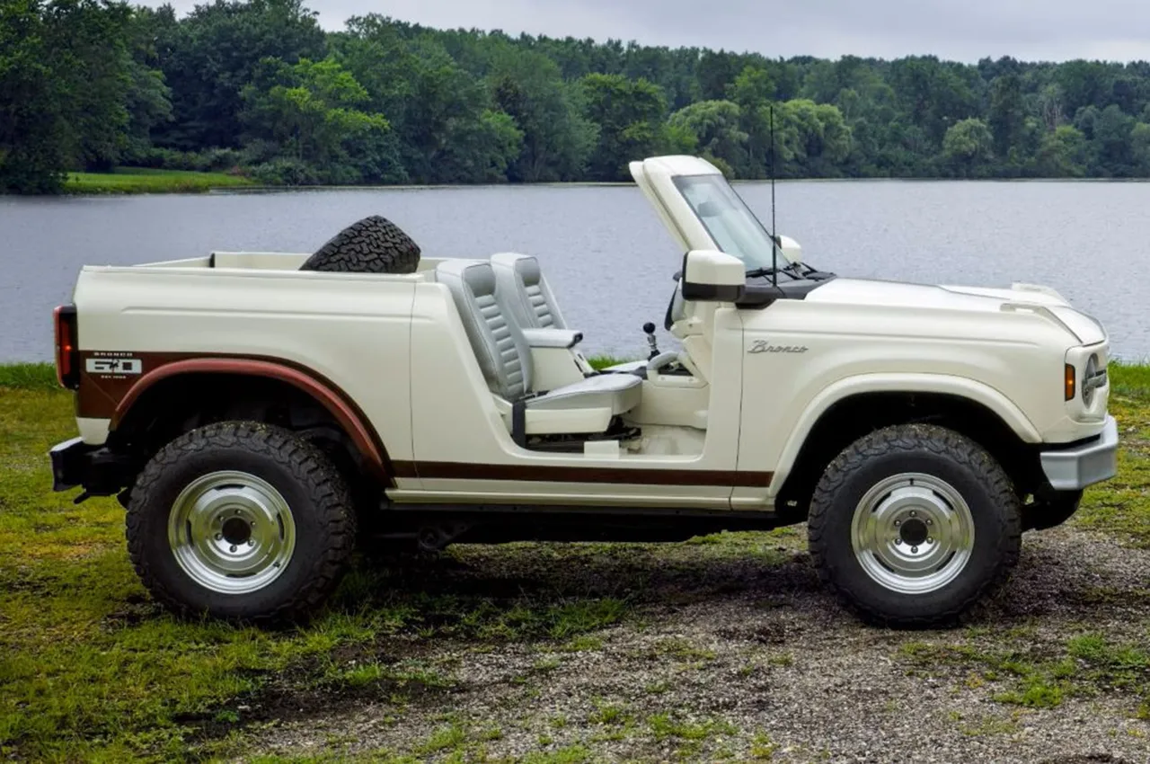 automobilefa Ford Bronco 14040601 7