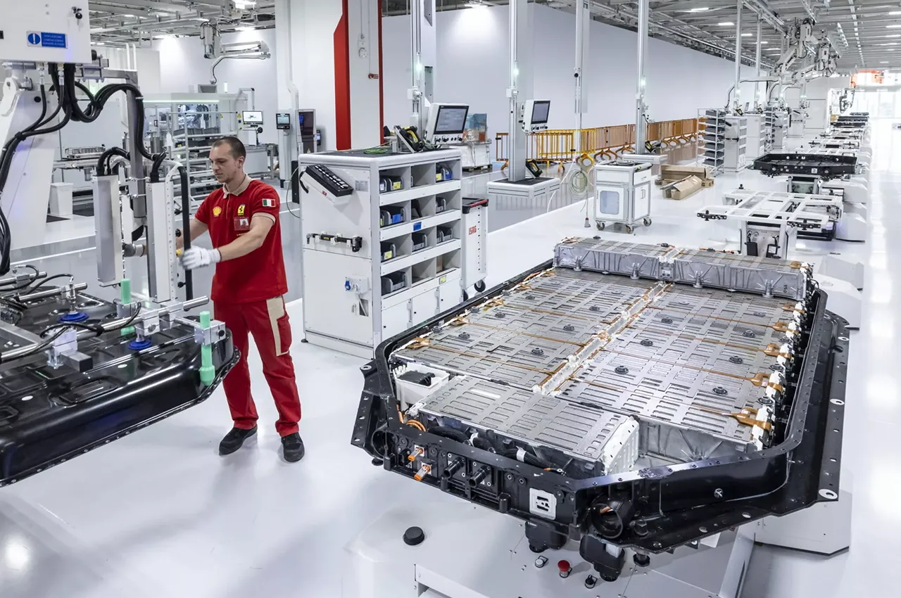 AutomobileFa Ferrari Elettrica Chassis 14040721 4