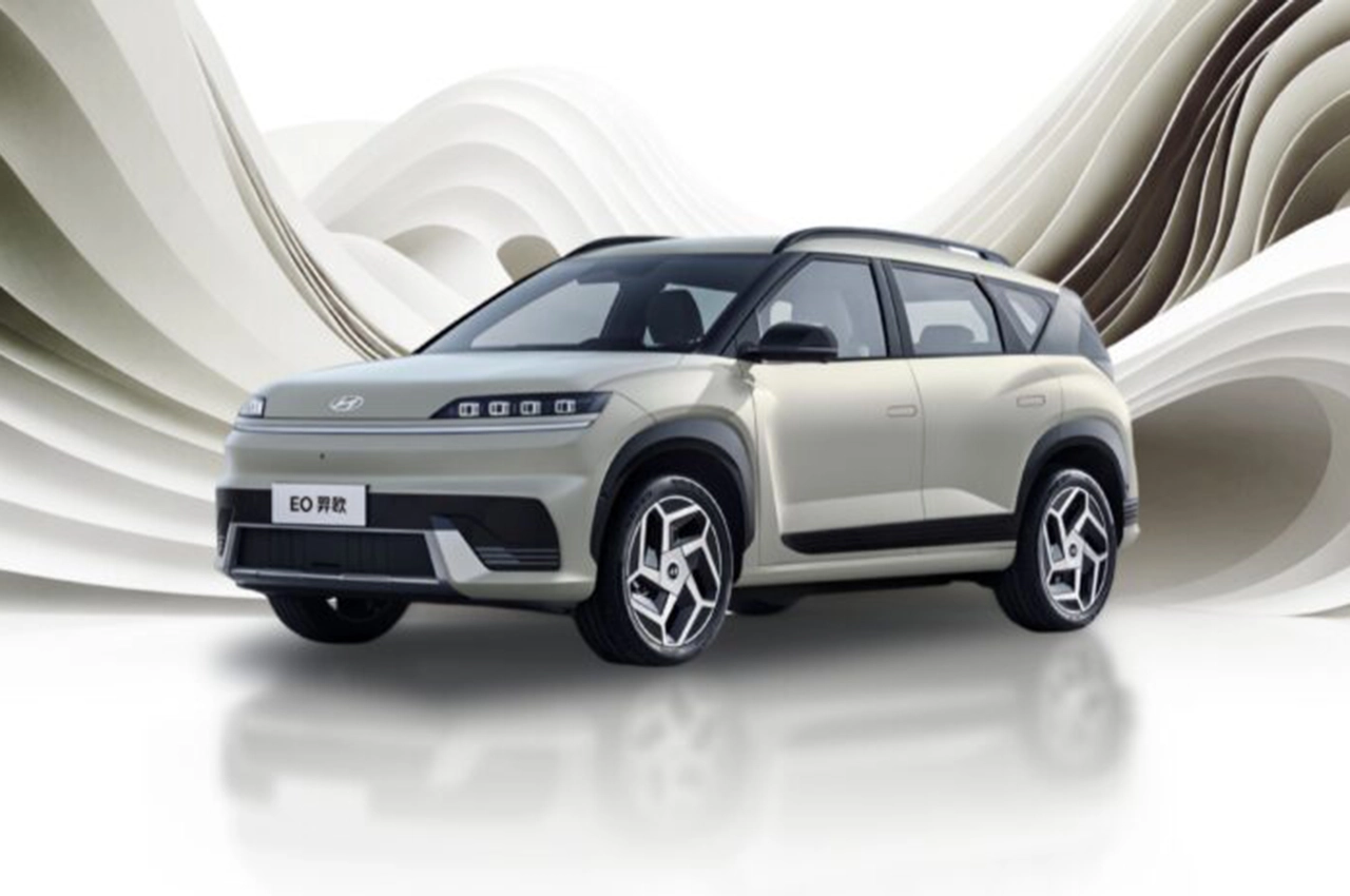 AutomobileFa Hyundai Elexio EO 14040723 7