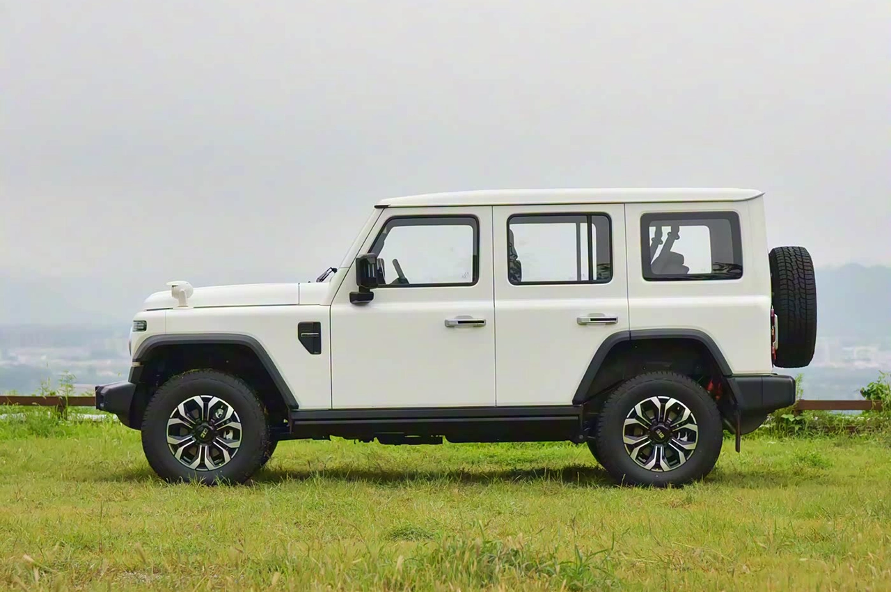 AutomobileFa diesel baw 212 14040707 4