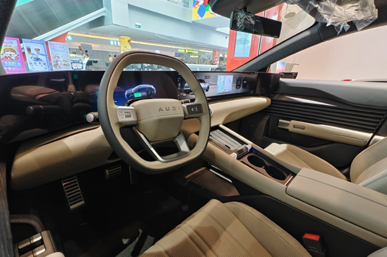 AutomobileFa AUDI E5 14040812 6