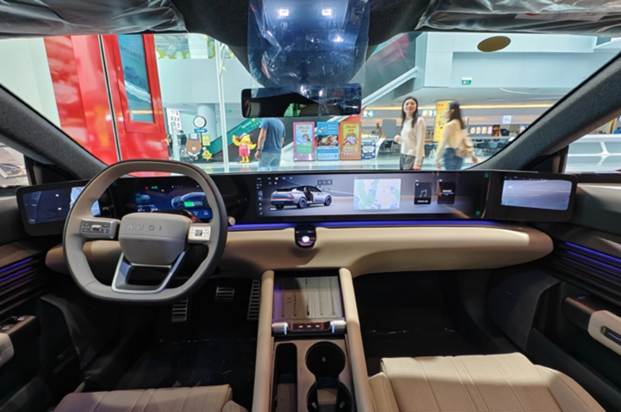 AutomobileFa AUDI E5 14040812 7