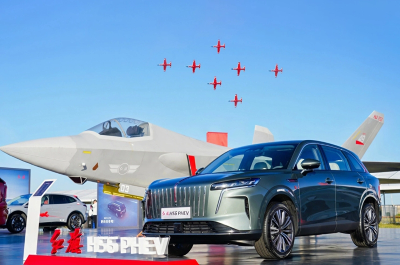 AutomobileFa Hongqi HS6 14040817 6