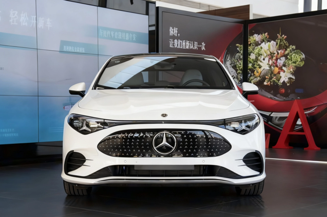 AutomobileFa Mercedes Benz CLA 300 14040817 4