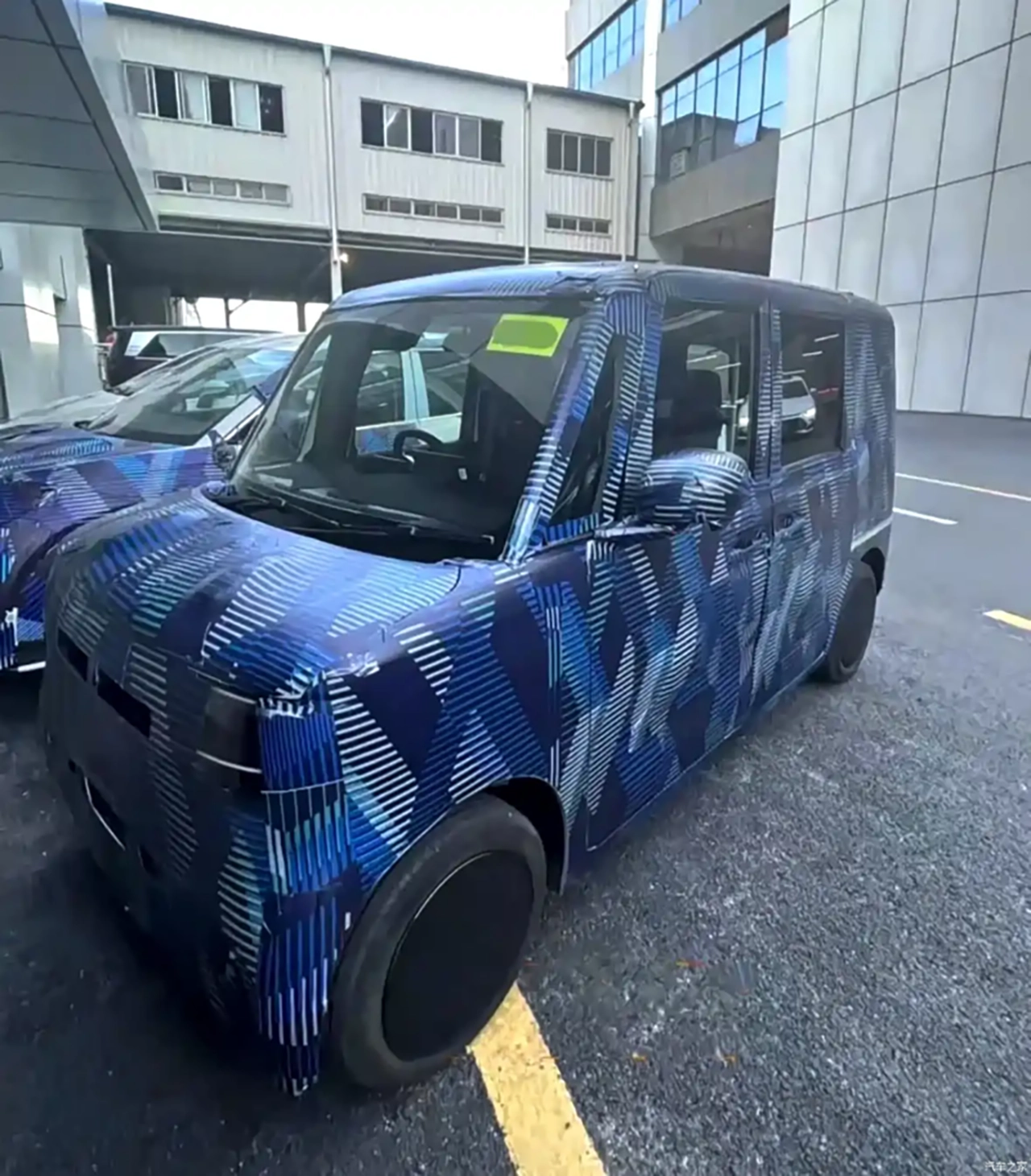 AutomobileFa New BYD Electric Car 14040807 2