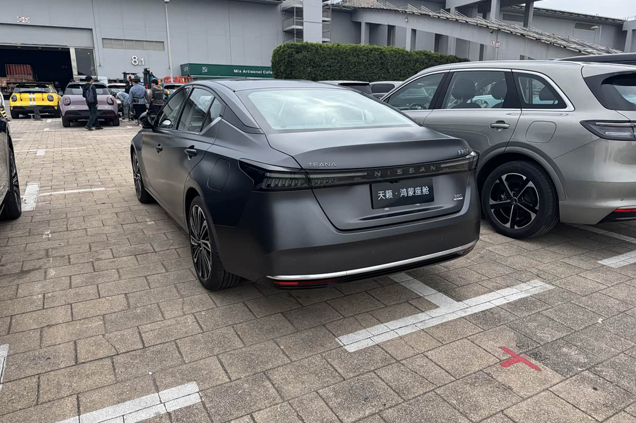 AutomobileFa Nissan Teana 14040829 2