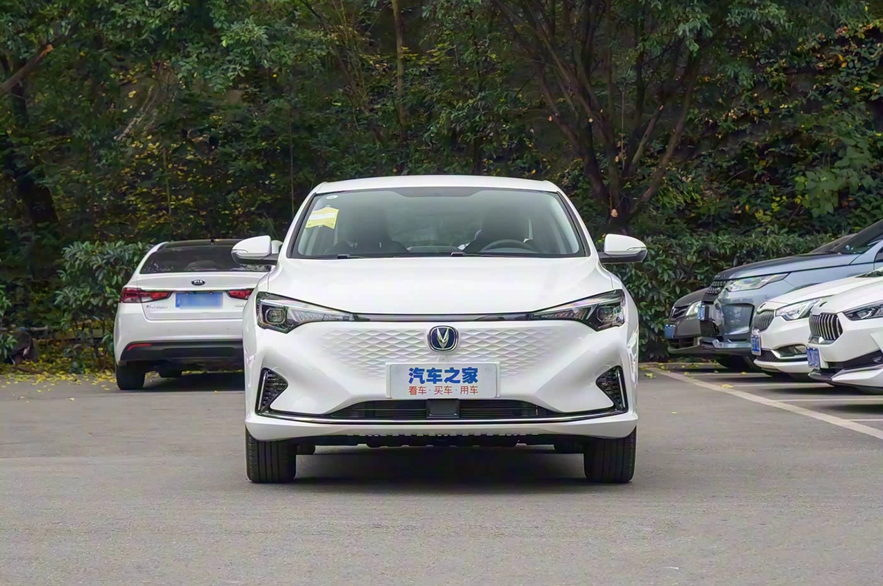 AutomobileFa changan eado ev460 14040807 11