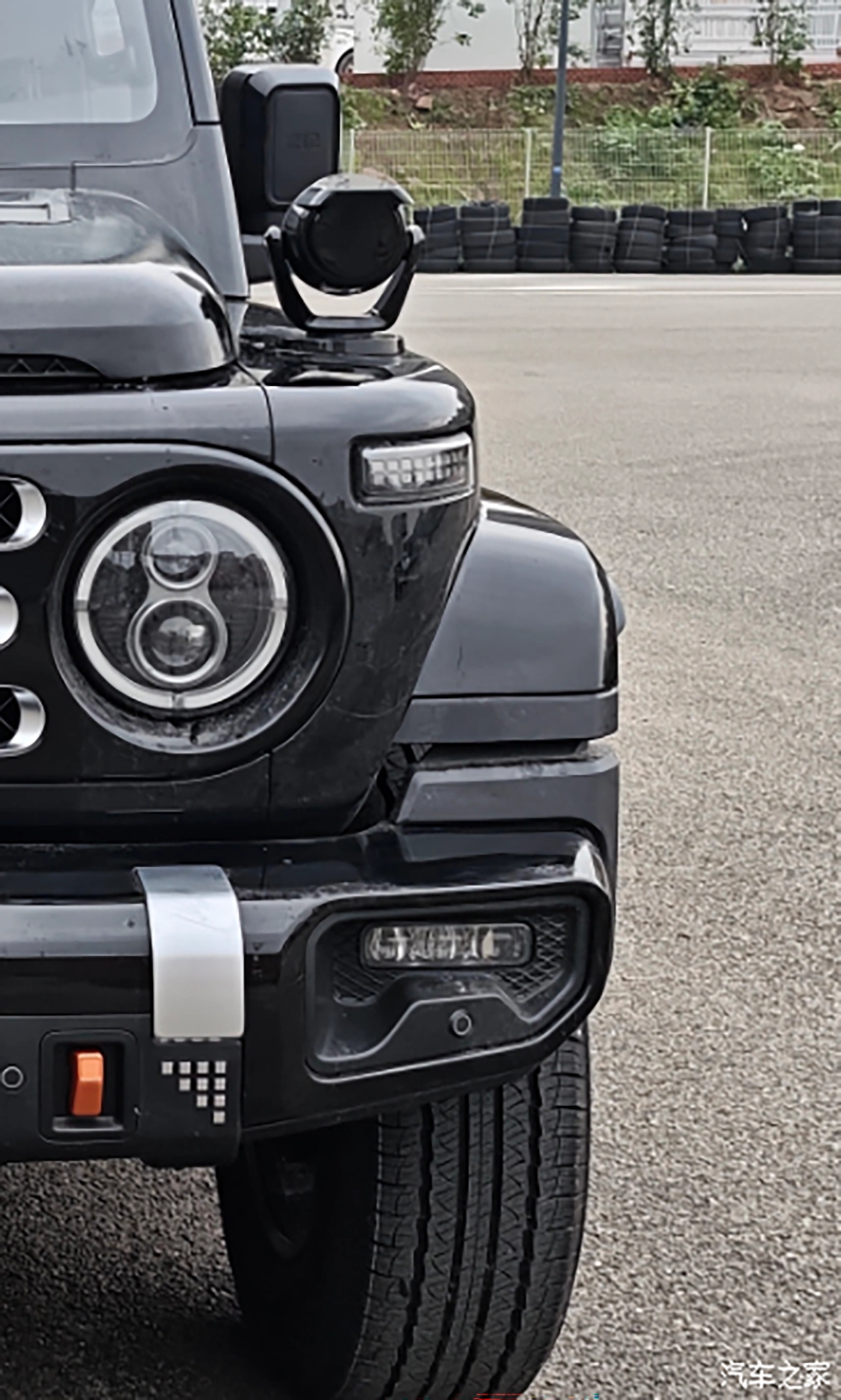 AutomobileFa 212 T10 14040915 3