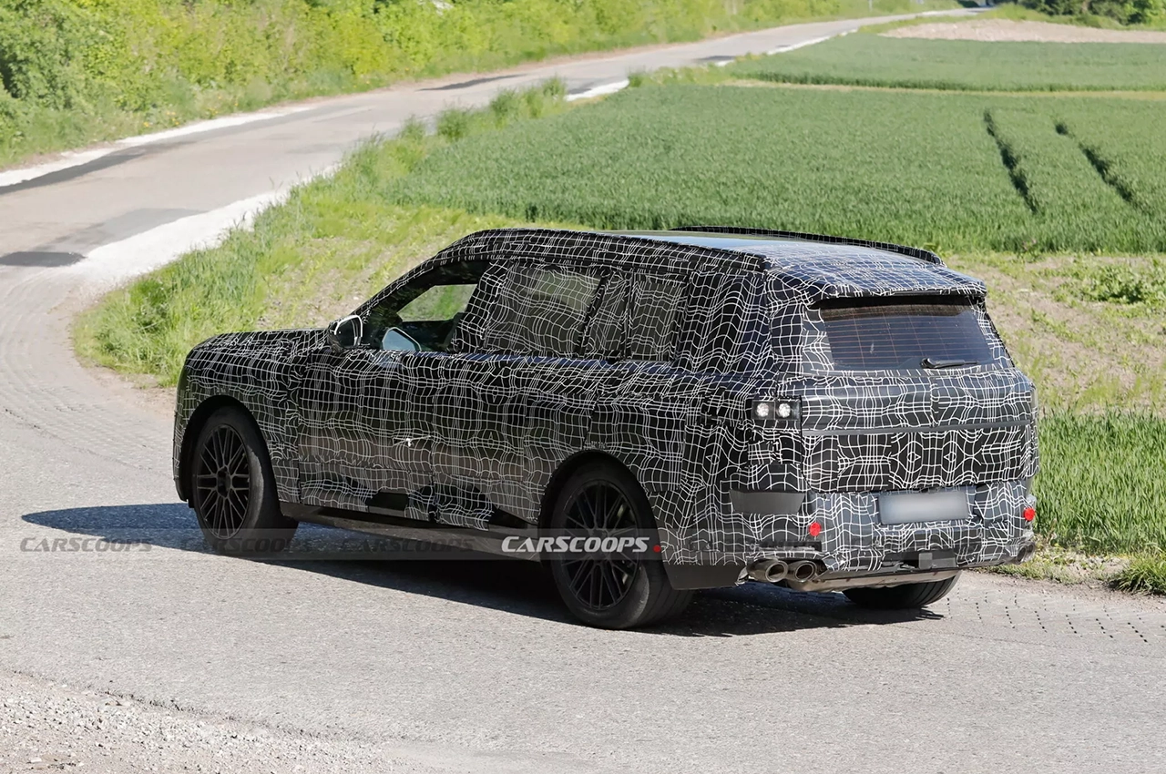 AutomobileFa BMW X7 14040925 4