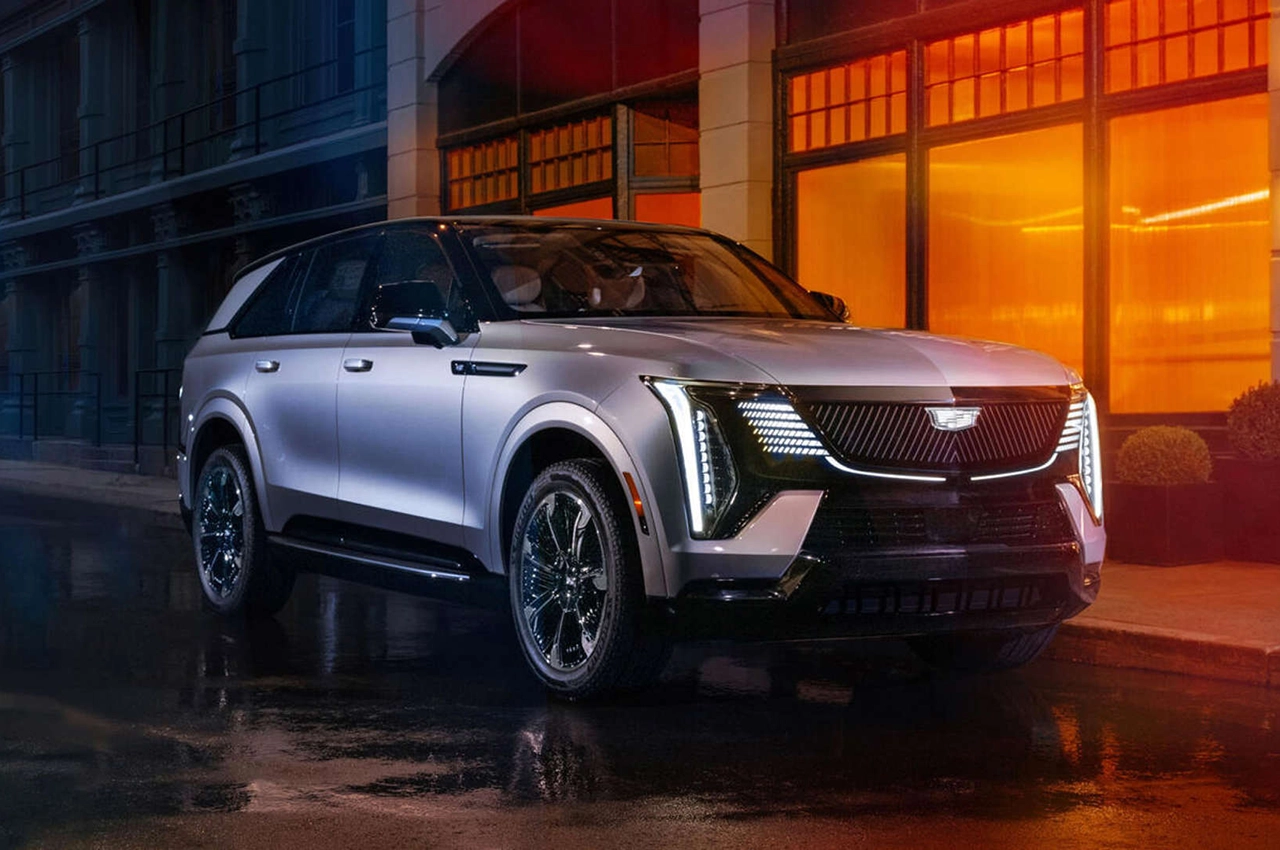 AutomobileFa Cadillac Escalade iQ 14040919 1