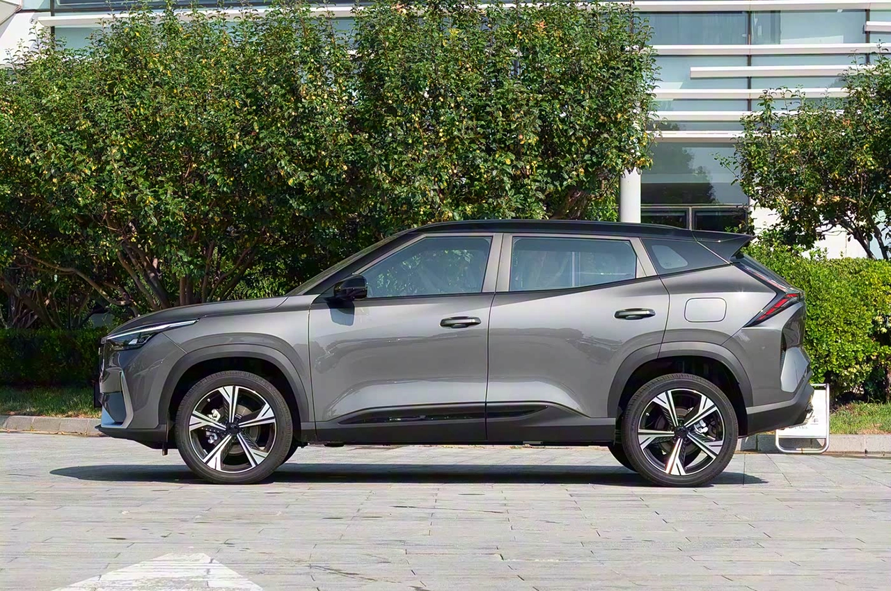 AutomobileFa Geely Boyue 14040921 4