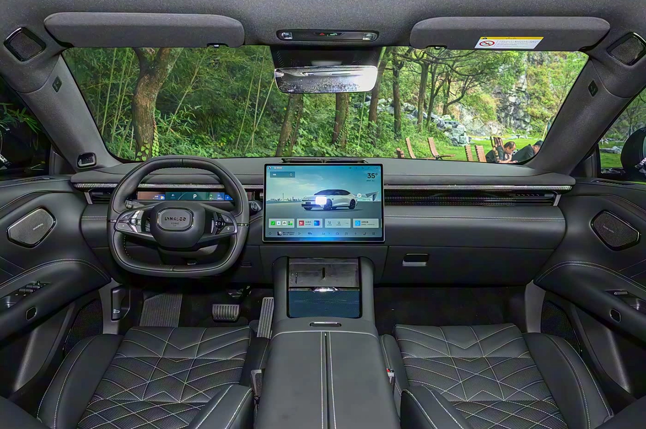 AutomobileFa Link Co sedan 14040919 4