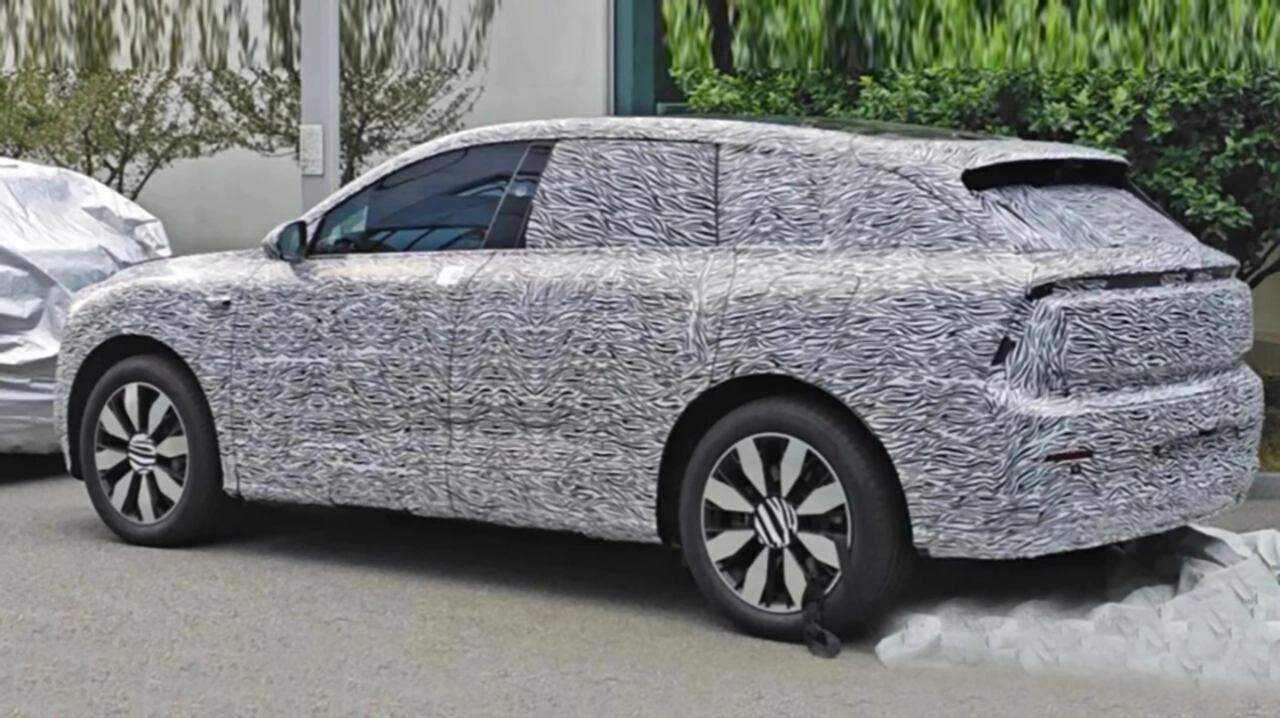 AutomobileFa electric AUDI E SUV 14040902 11