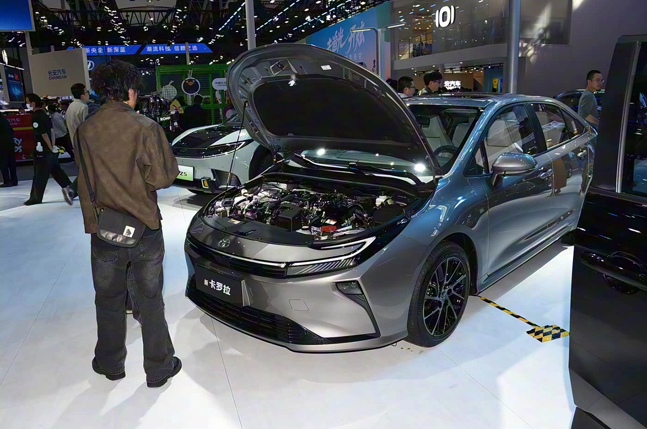 AutomobileFa toyotacorolla 14040924 1