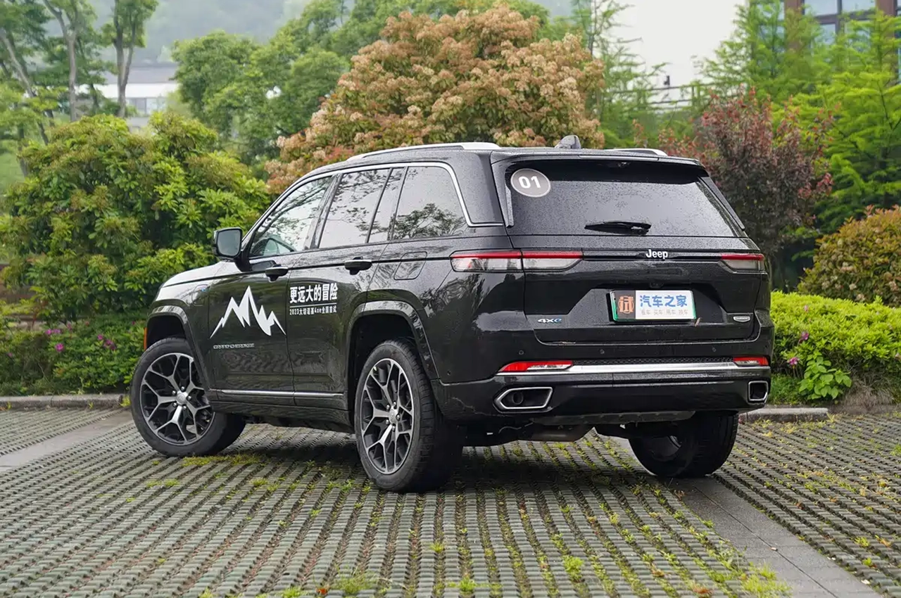 AutomobileFa Jeep Grand Cherokee 4xe 14041113 2