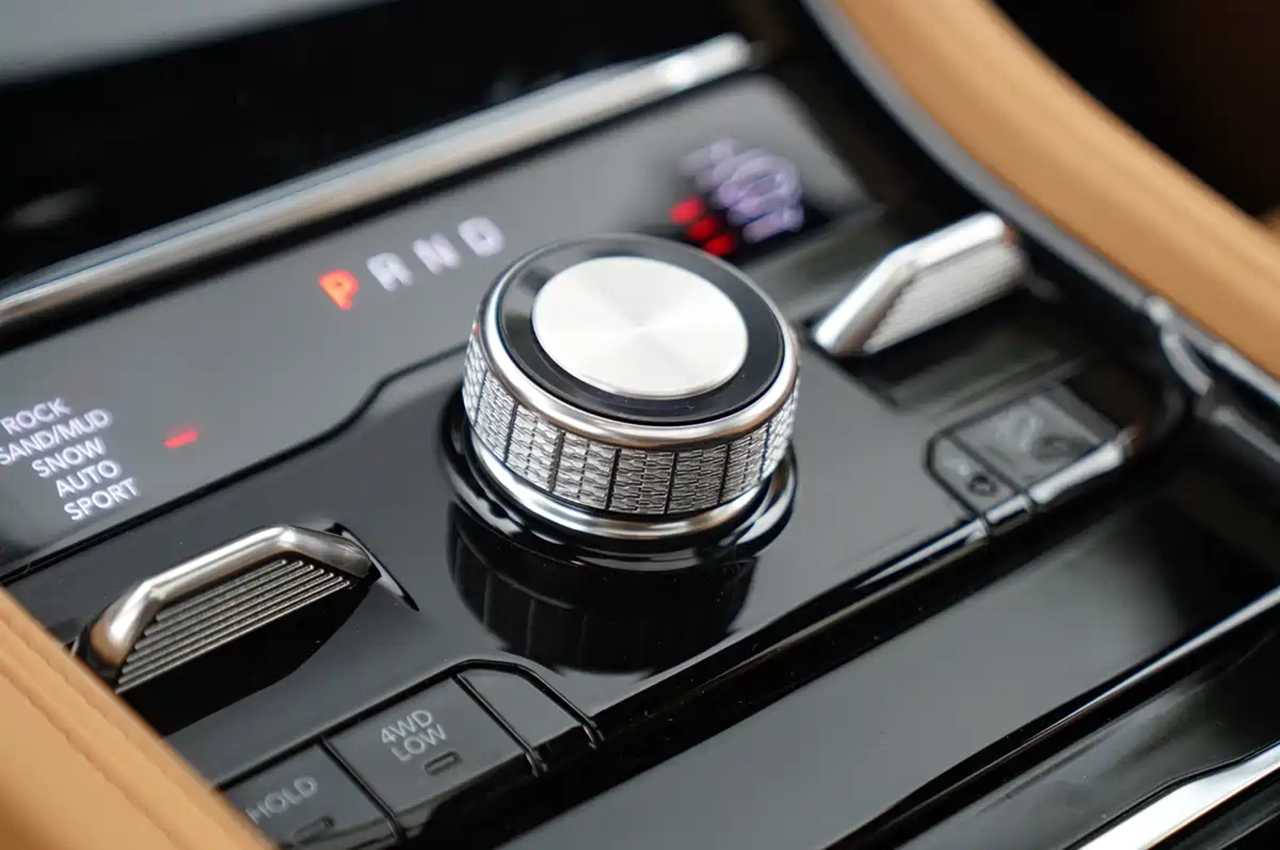 AutomobileFa Jeep Grand Cherokee 4xe 14041113 3