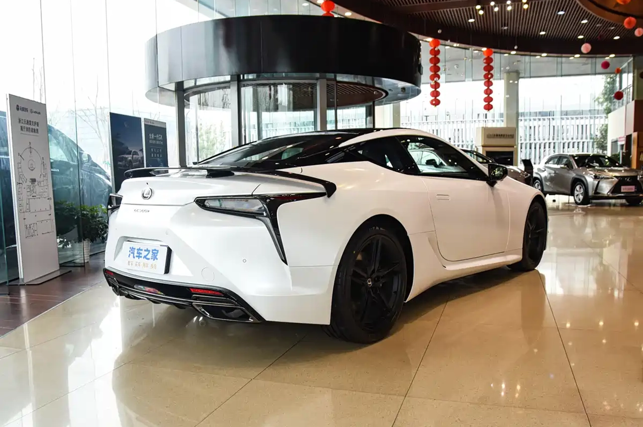 AutomobileFa Lexus LC V8 14041112 3