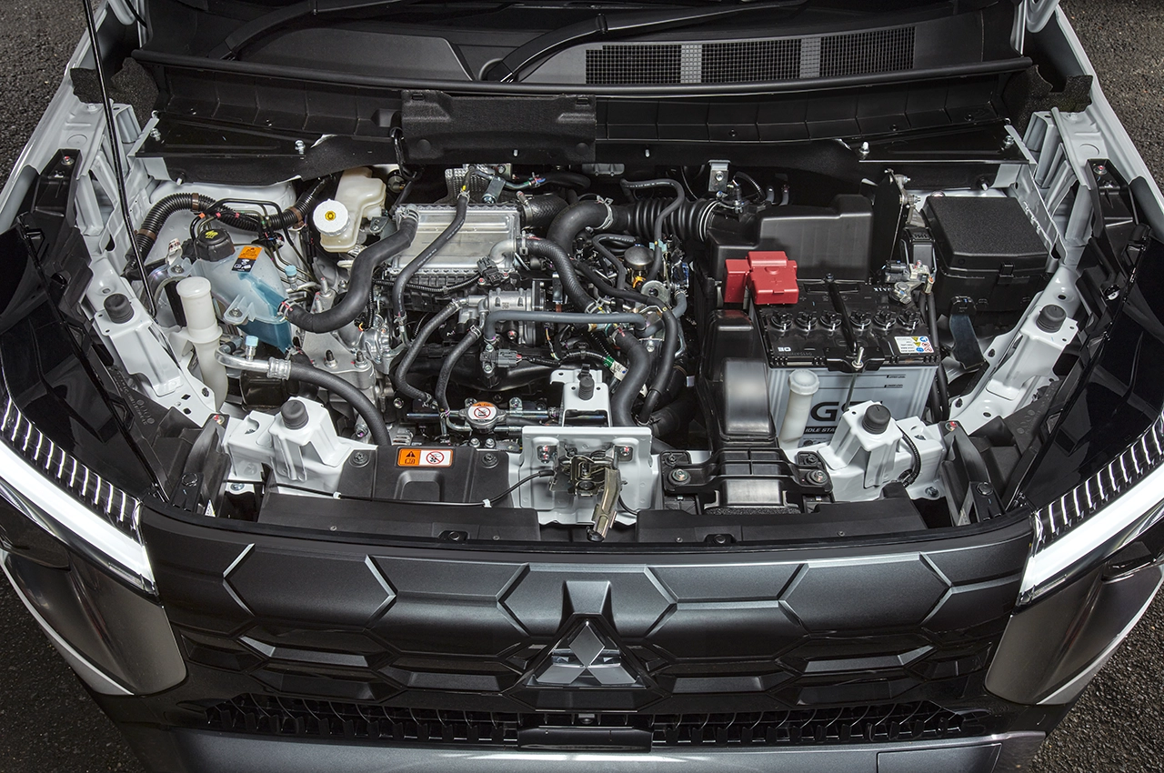 AutomobileFa Mitsubishi Destinator 14041113 10