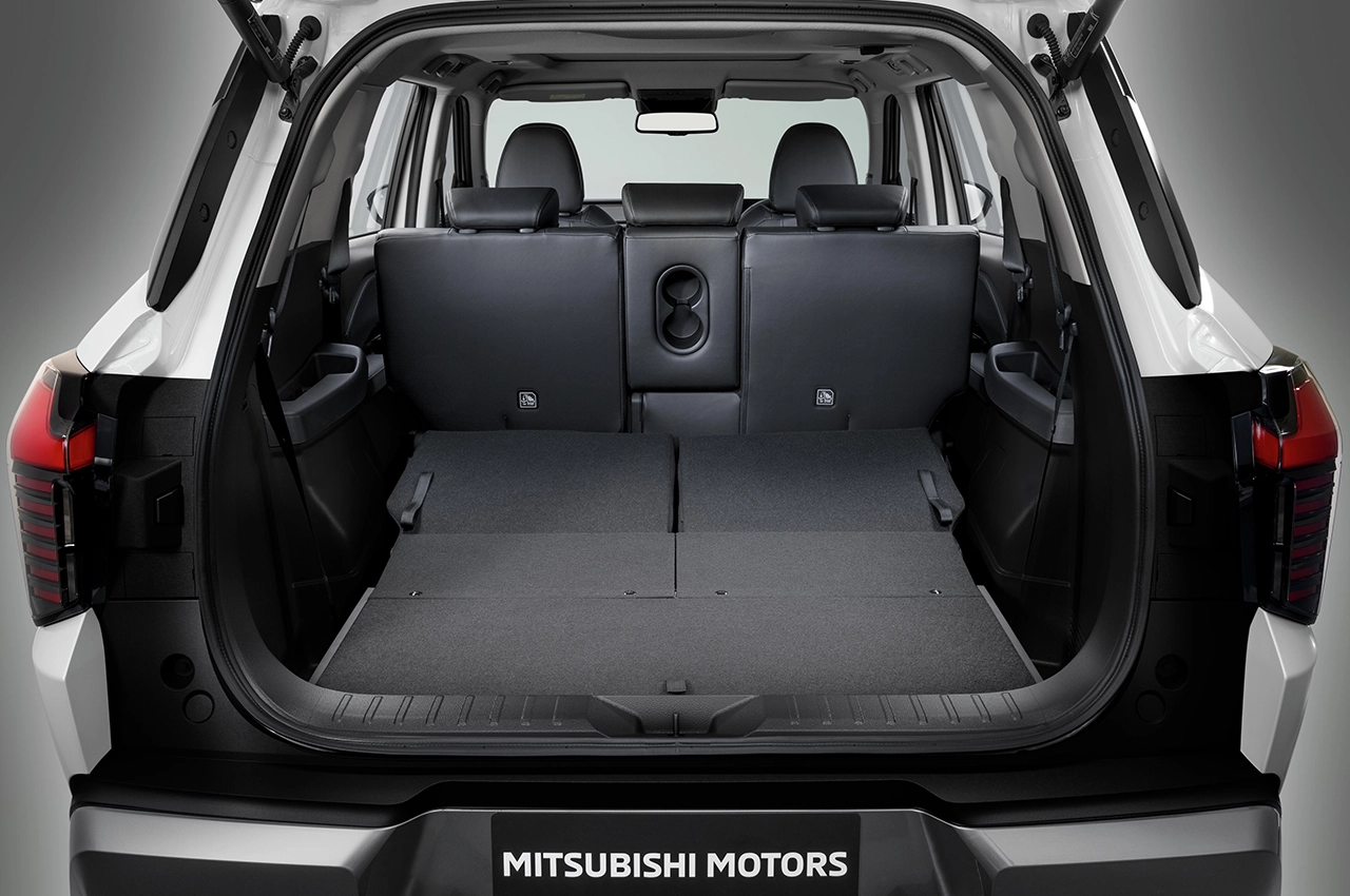 AutomobileFa Mitsubishi Destinator 14041113 7