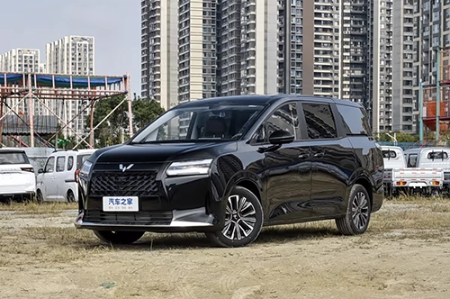 Wuling Xingguang 730