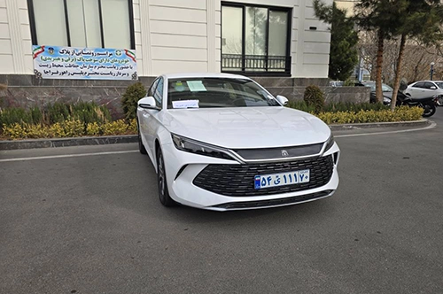 plates for electric vehicles