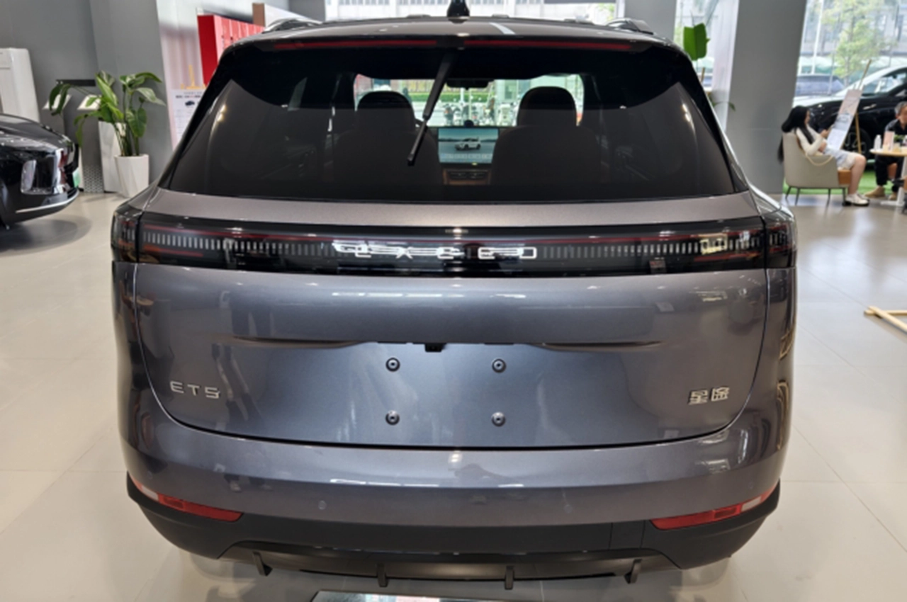 AutomobileFa Exeed Exlantix 14041204 7