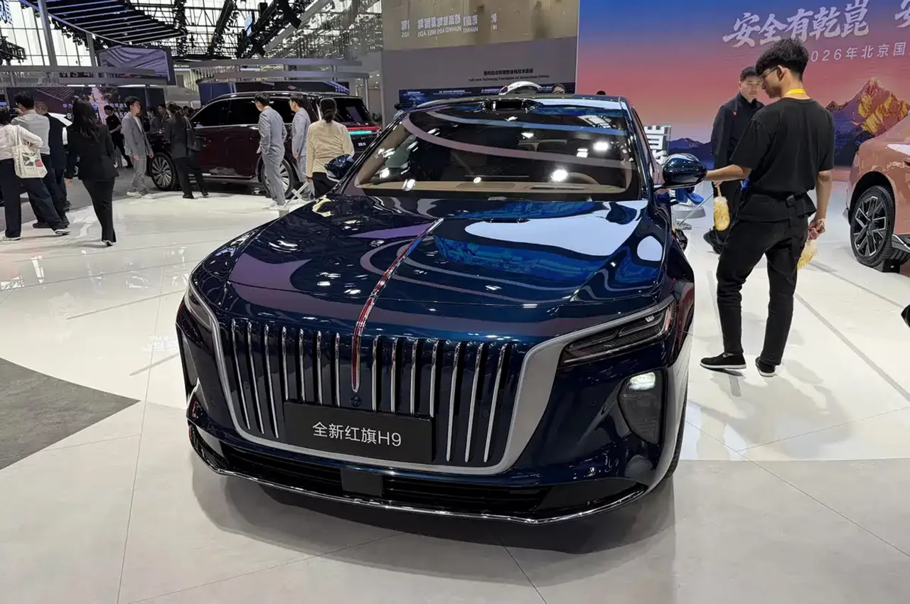 AutomobileFa Hongqi H9 sedan 14050218 4
