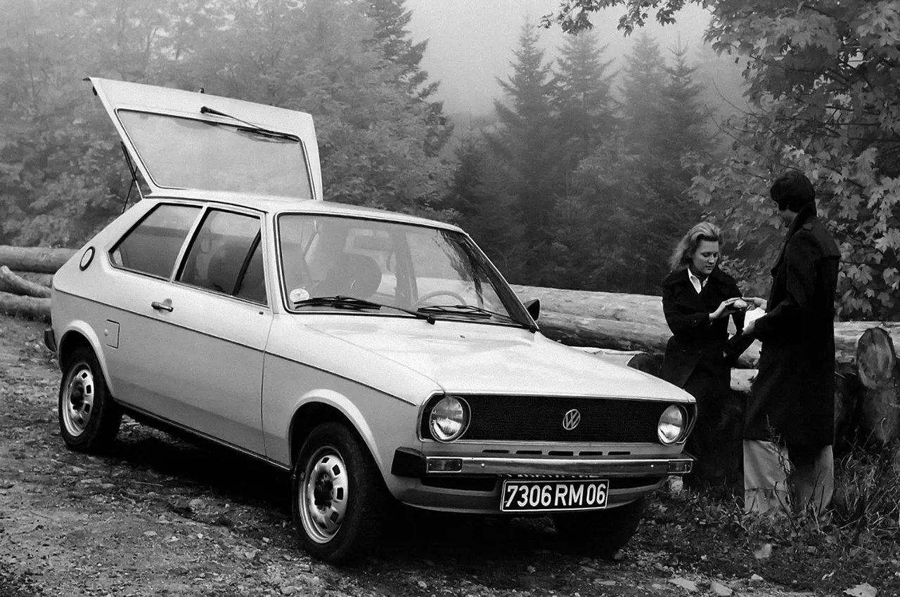 AutomobileFa volkswagen polo 14050230 2