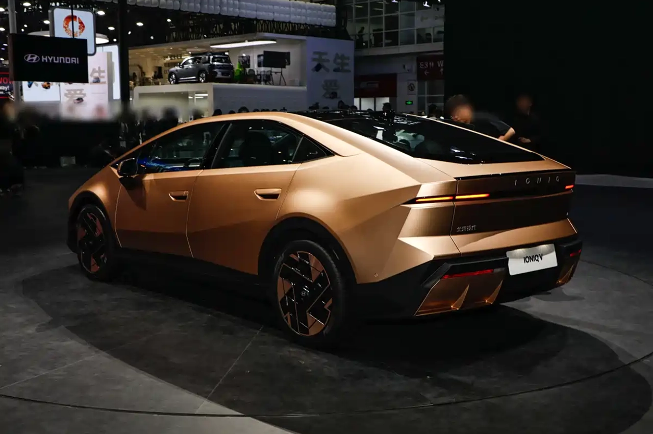 AutomobileFa Ioniq v 14050312 3