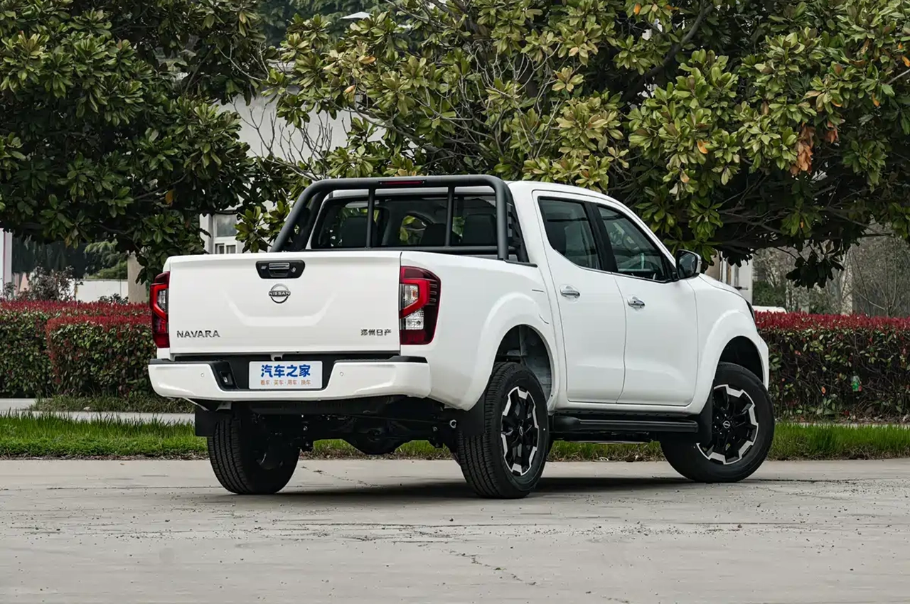 AutomobileFa Nissan Navara 14050311 2