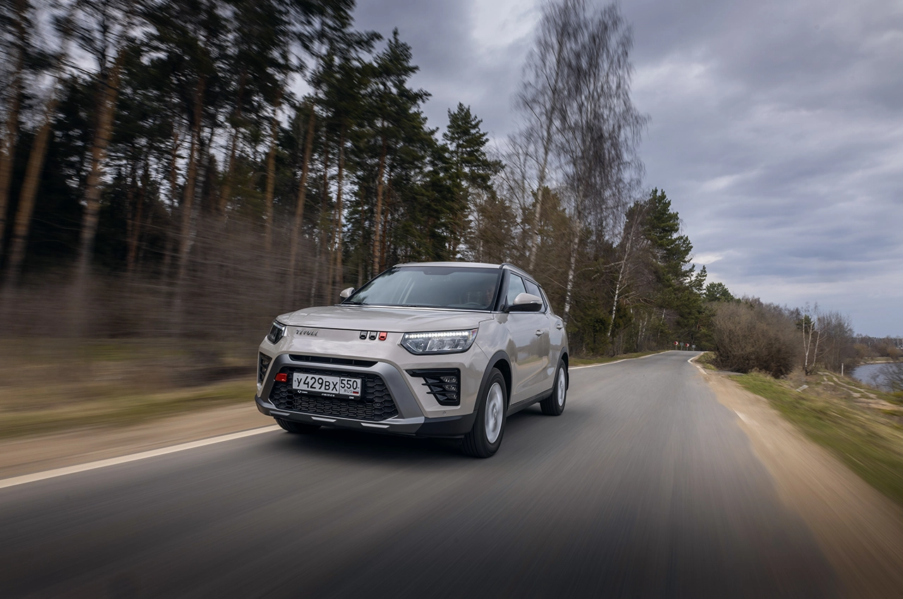 AutomobileFa kgm tivoli 14050314 2