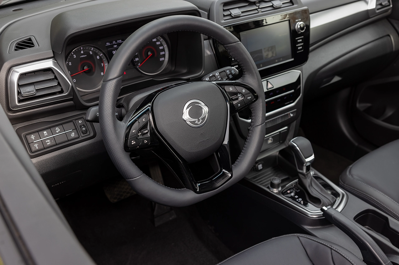 AutomobileFa kgm tivoli 14050314 8