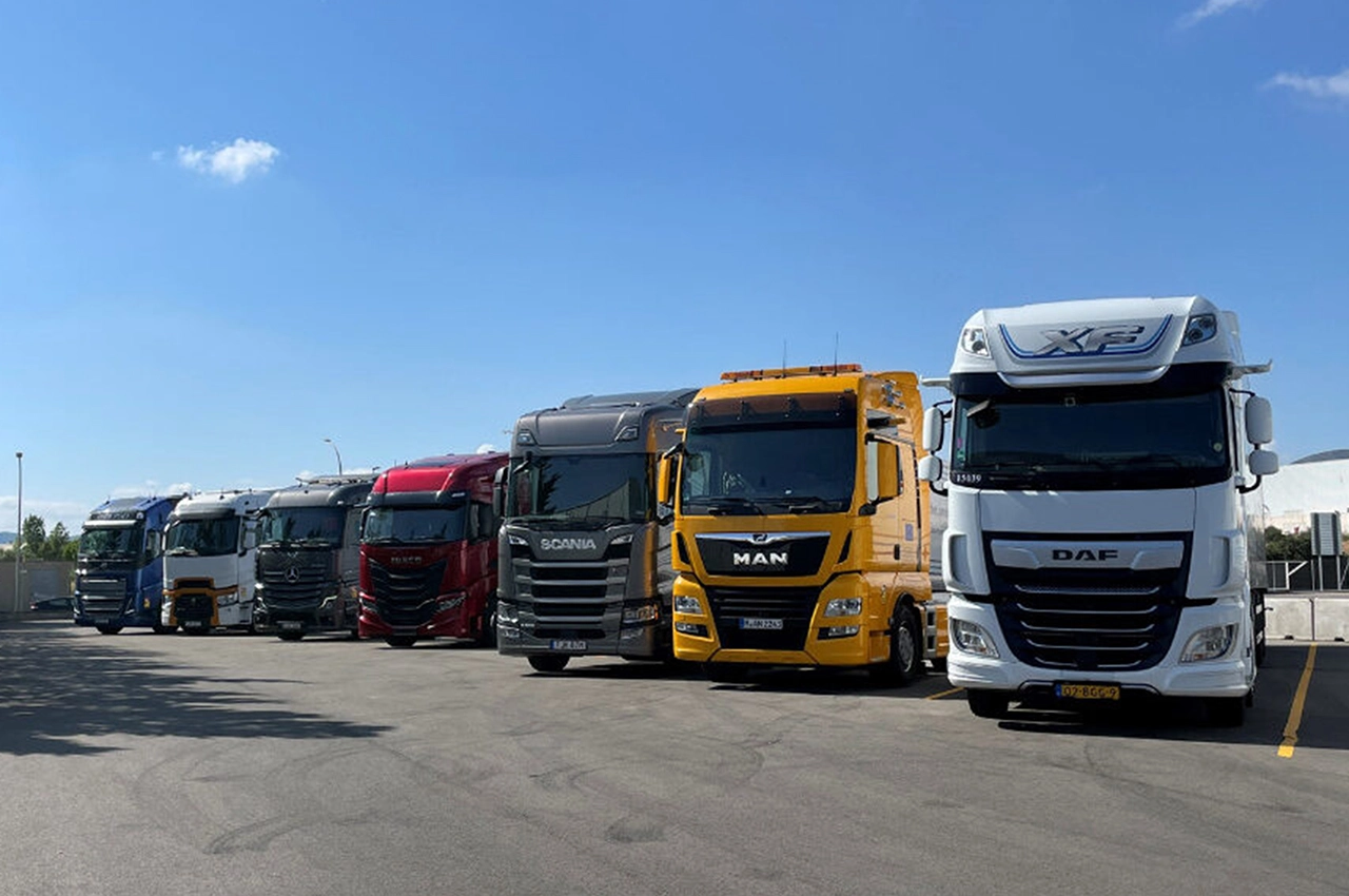  Commercial vehicles 