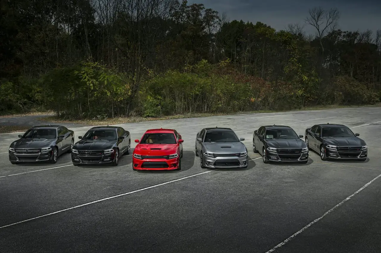 AutomobileFa 2015 Dodge Charger Lineup