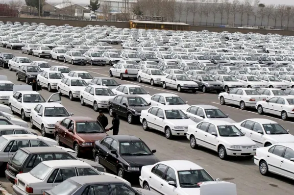 نگهداری خودروهای صفر کیلومتر در پارکینگ حکم احتکار دارد