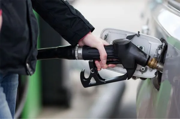 طرح جدید مجلس شورای اسلامی برای آزادسازی قیمت بنزین