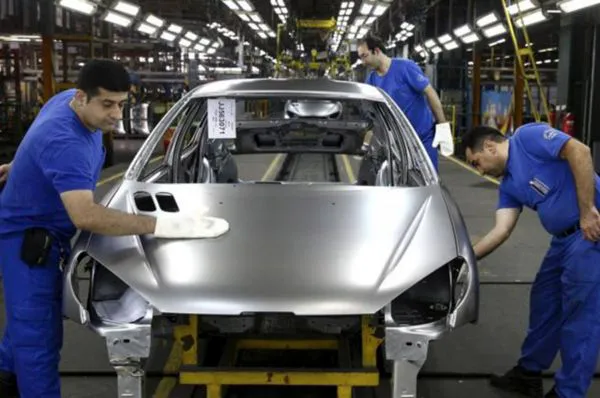 ایران خودرو همچنان پیشتاز شرکت‌های خودروسازی کشور